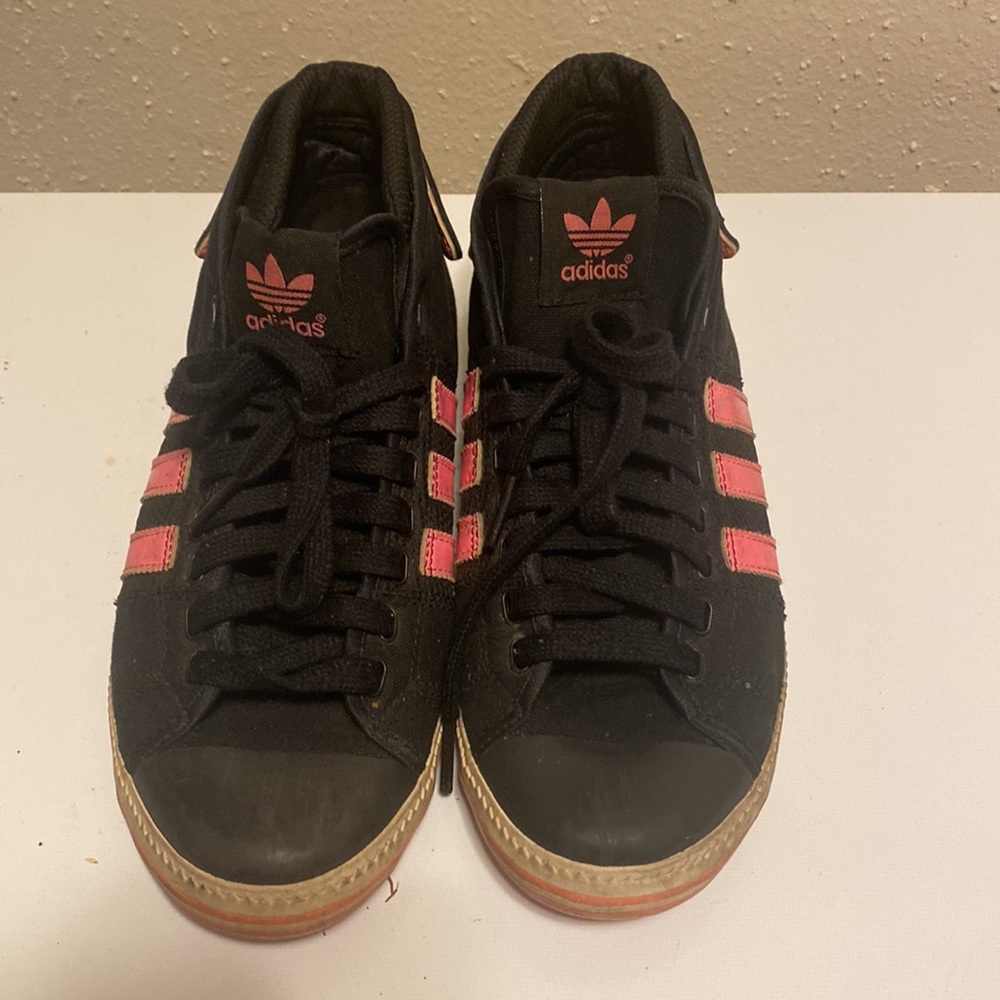 Adidas - Picture 2 of 5